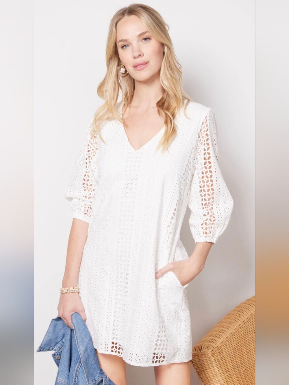 EVEREVE Presley White Eyelet Dress Cotton Lined V-Neck Puff Sleeve Size S